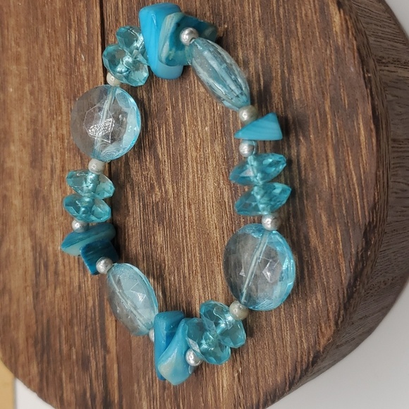 B2408 calming waters‎ cerulean blue beaded pendant - Picture 1 of 2